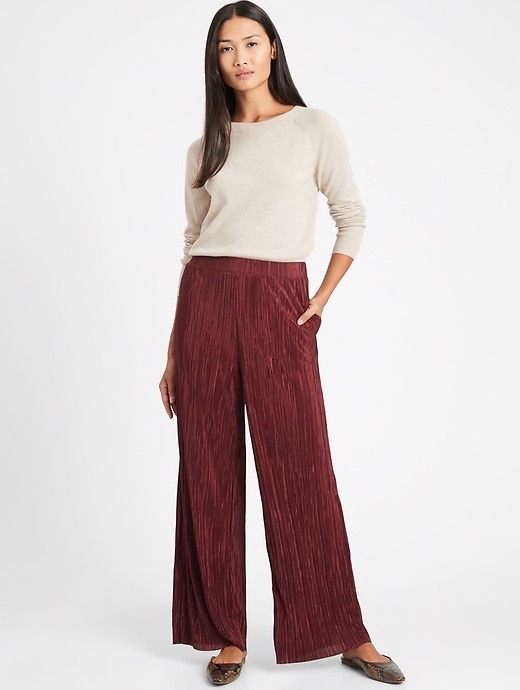 Plissé Pants to Wear Everywhere This Spring - theFashionSpot