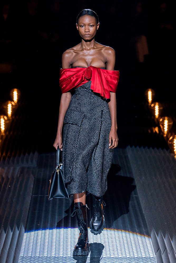 Prada Fall 2019 #17