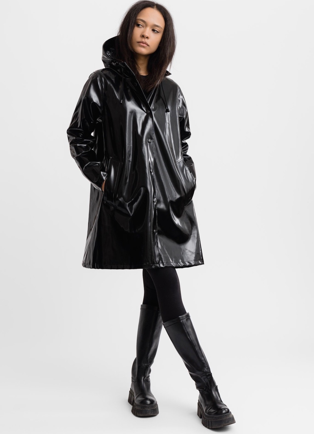 Raincoats for Women to Brave Any Storm in Style - theFashionSpot