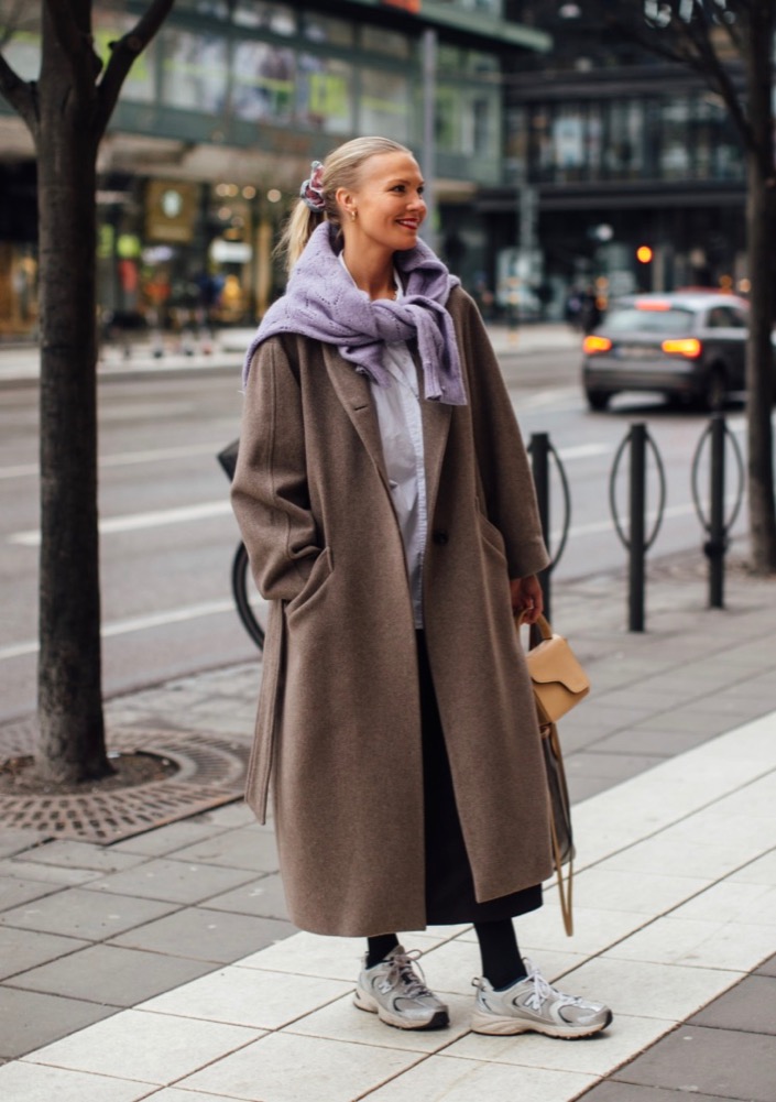 Slideshow: The Week in Street Style  Stockholm fashion week, Fashion, Lv  scarf