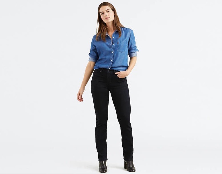 Straight-Leg Jeans Have the Cool Girl Stamp of Approval - theFashionSpot