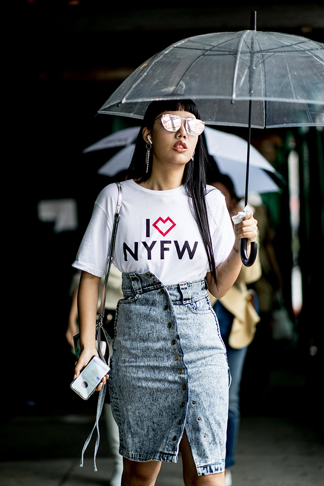 Street Style Snaps that Will Have You Wishing for a Rainy Day #9