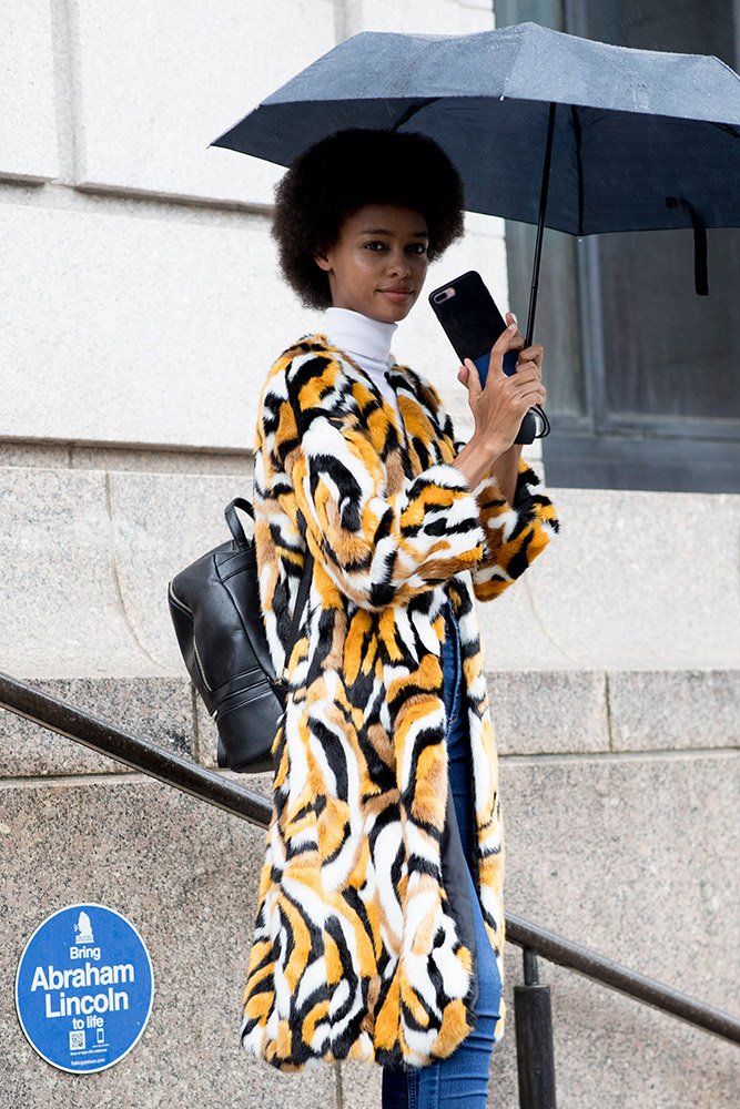 Street Style Snaps that Will Have You Wishing for a Rainy Day #30