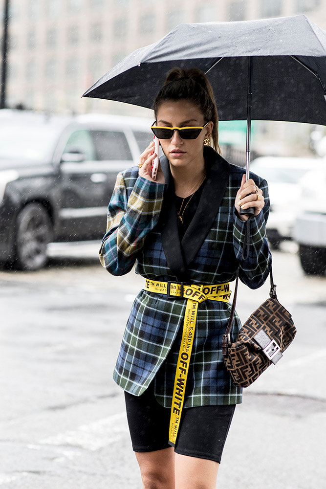 Street Style Snaps that Will Have You Wishing for a Rainy Day #32