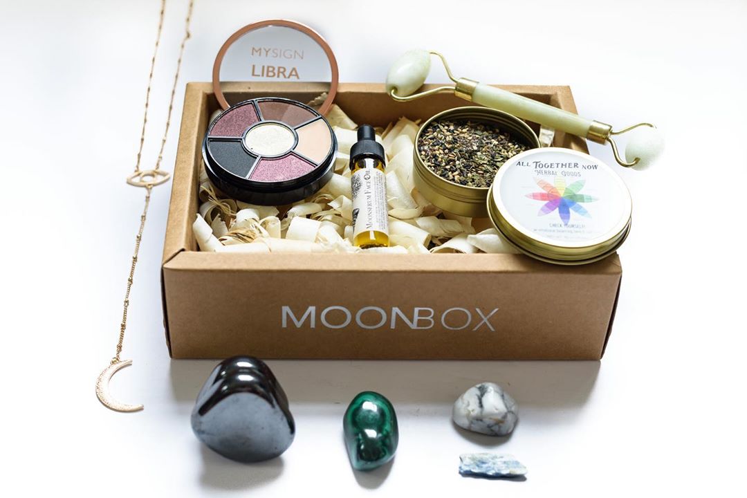 MoonBox