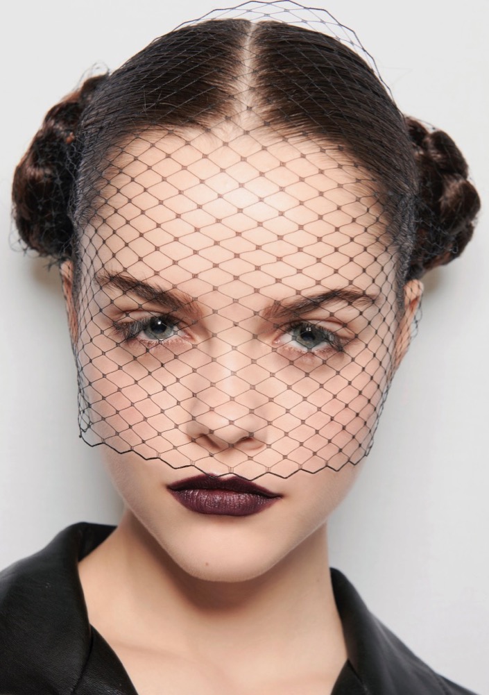 The Runways Are Filled With Halloween Beauty Inspiration to Copy #12