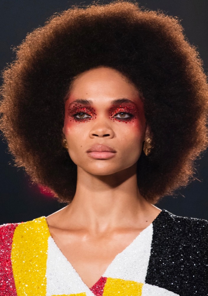 The Runways Are Filled With Halloween Beauty Inspiration to Copy #27