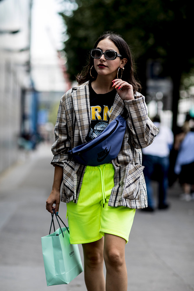 Street Style: The Women of Men's Fashion Week Spring 2019 - theFashionSpot
