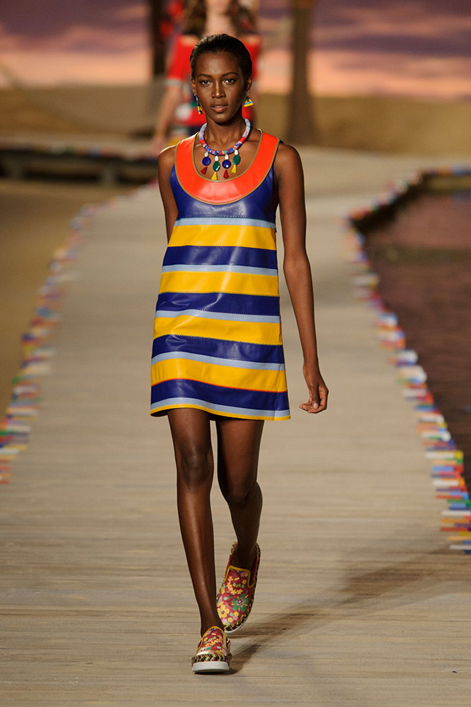 Tommy Hilfiger Spring 2016 Runway - theFashionSpot