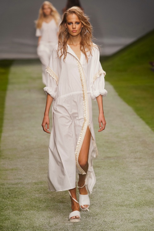 Topshop Unique Spring 2014 Runway Review - theFashionSpot