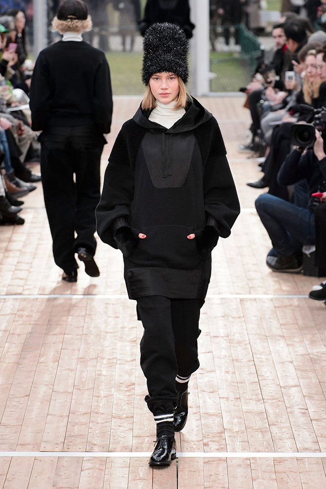 Undercover Fall 2018 #44