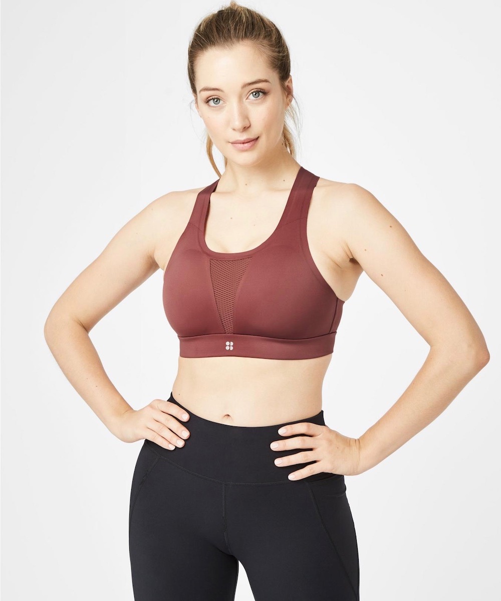 13 Sports Bras for Big Breasts That Are Functional AND Fashionable -  theFashionSpot