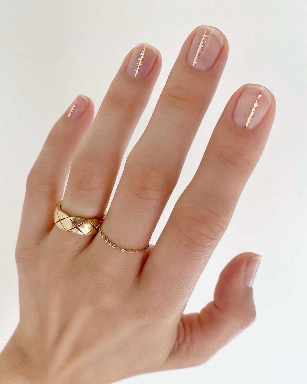 Update: 18 Holiday Nail Art Ideas Without a Single Santa in Sight  #4