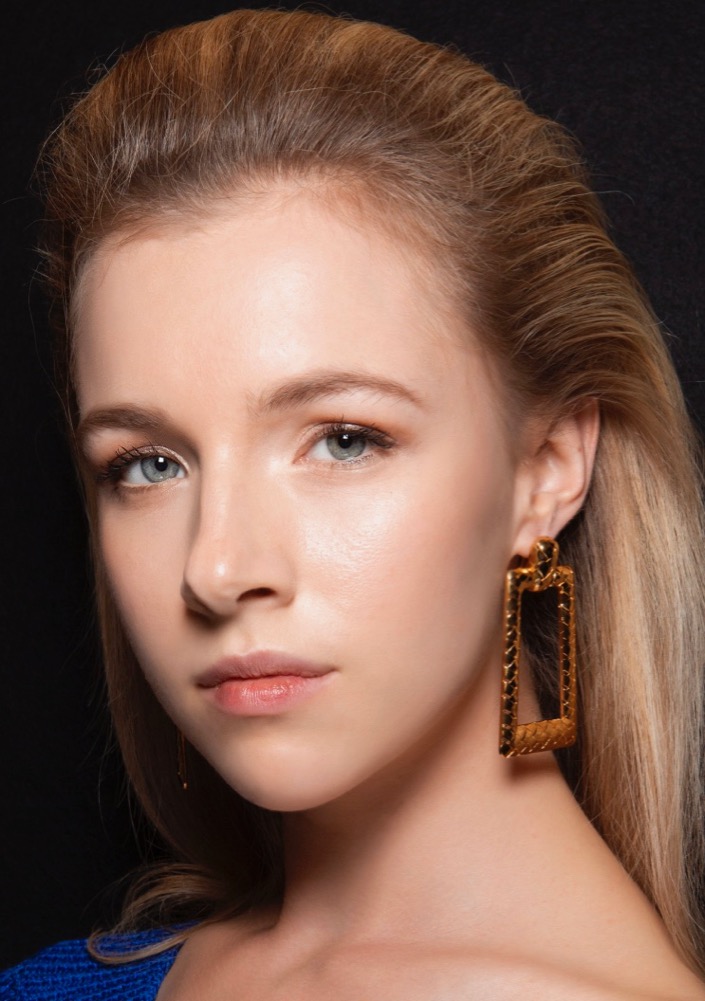 Update: 28 New Year’s Eve Makeup Ideas We’re Stealing From the Runways  #32