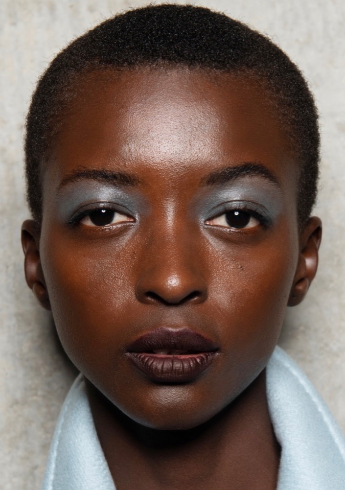 Update: 28 New Year’s Eve Makeup Ideas We’re Stealing From the Runways  #35