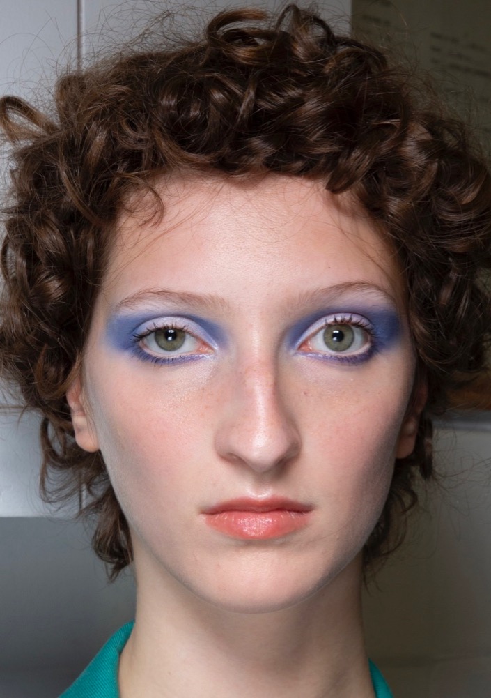 Update: 28 New Year’s Eve Makeup Ideas We’re Stealing From the Runways  #23