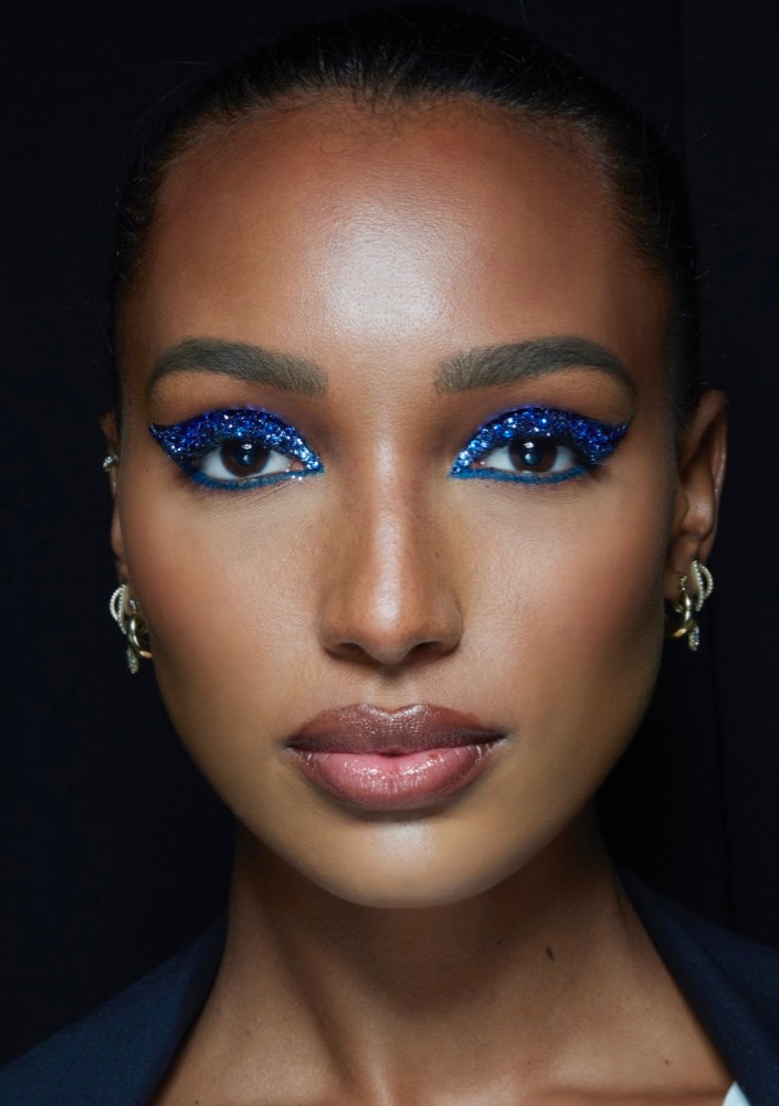 Update: 28 New Year’s Eve Makeup Ideas We’re Stealing From the Runways  #9