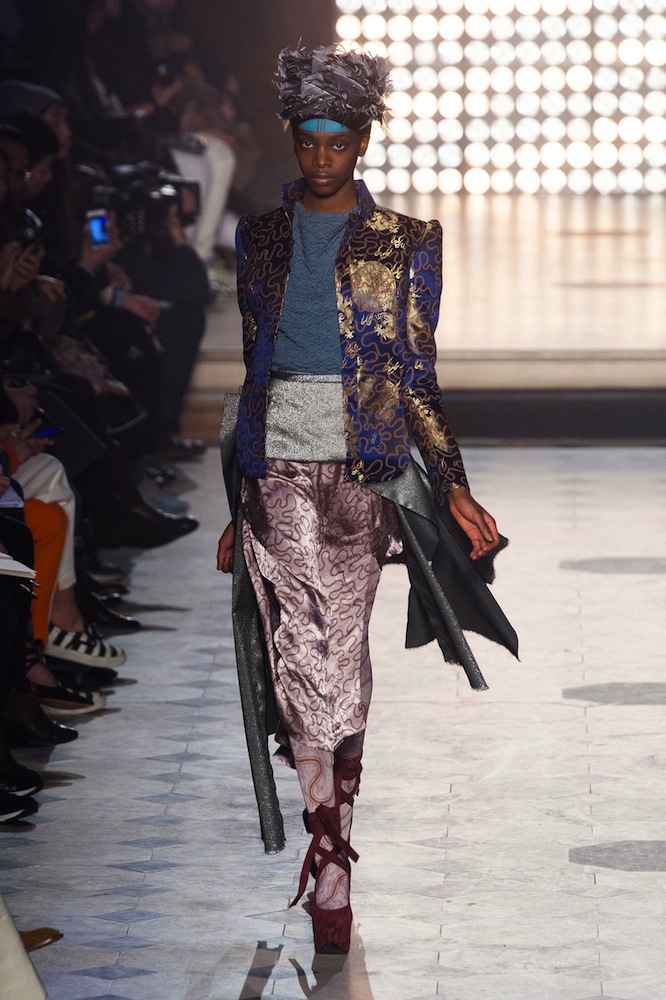 Vivienne Westwood Fall 2014 Runway Review - theFashionSpot