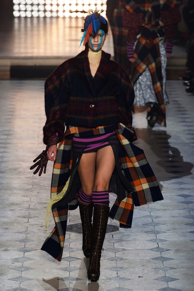 Vivienne Westwood Fall 2014 Runway Review - theFashionSpot